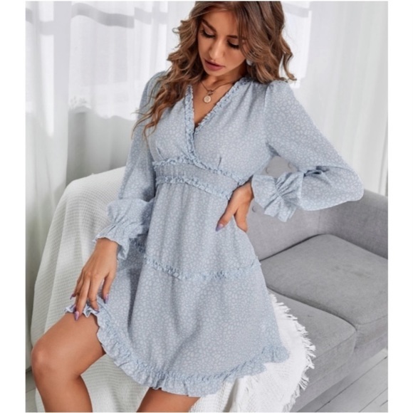 BABY BLUE SHORT RUFFLE DRESS SIZE 4 AND 6 - Picture 4 of 8